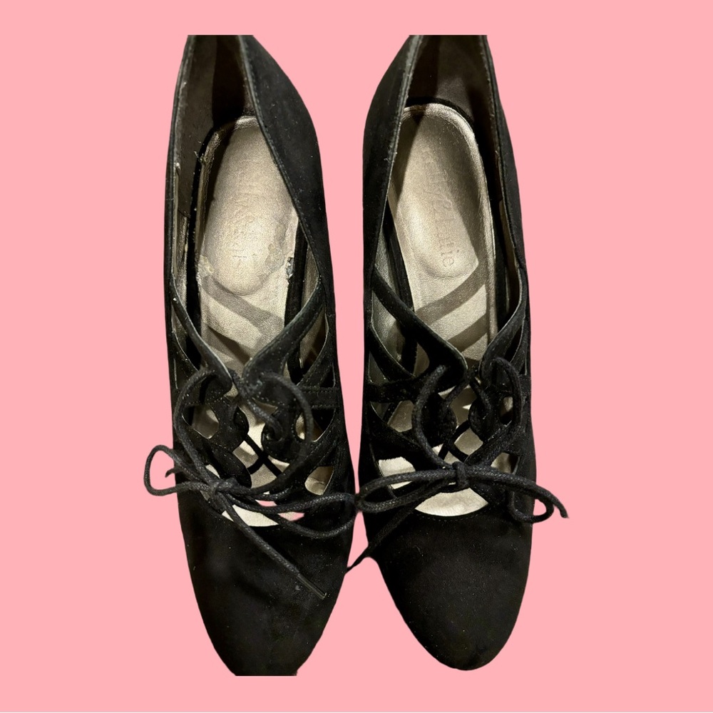 Kelly&Katie Black Suede Heels size 7.5